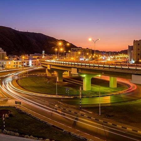 Al Jisr Hotel مسقط المظهر الخارجي الصورة