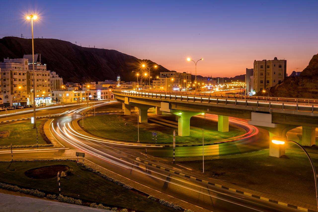 Al Jisr Hotel مسقط المظهر الخارجي الصورة