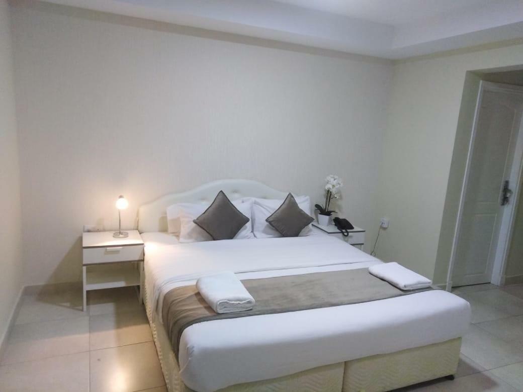 Al Jisr Hotel مسقط المظهر الخارجي الصورة